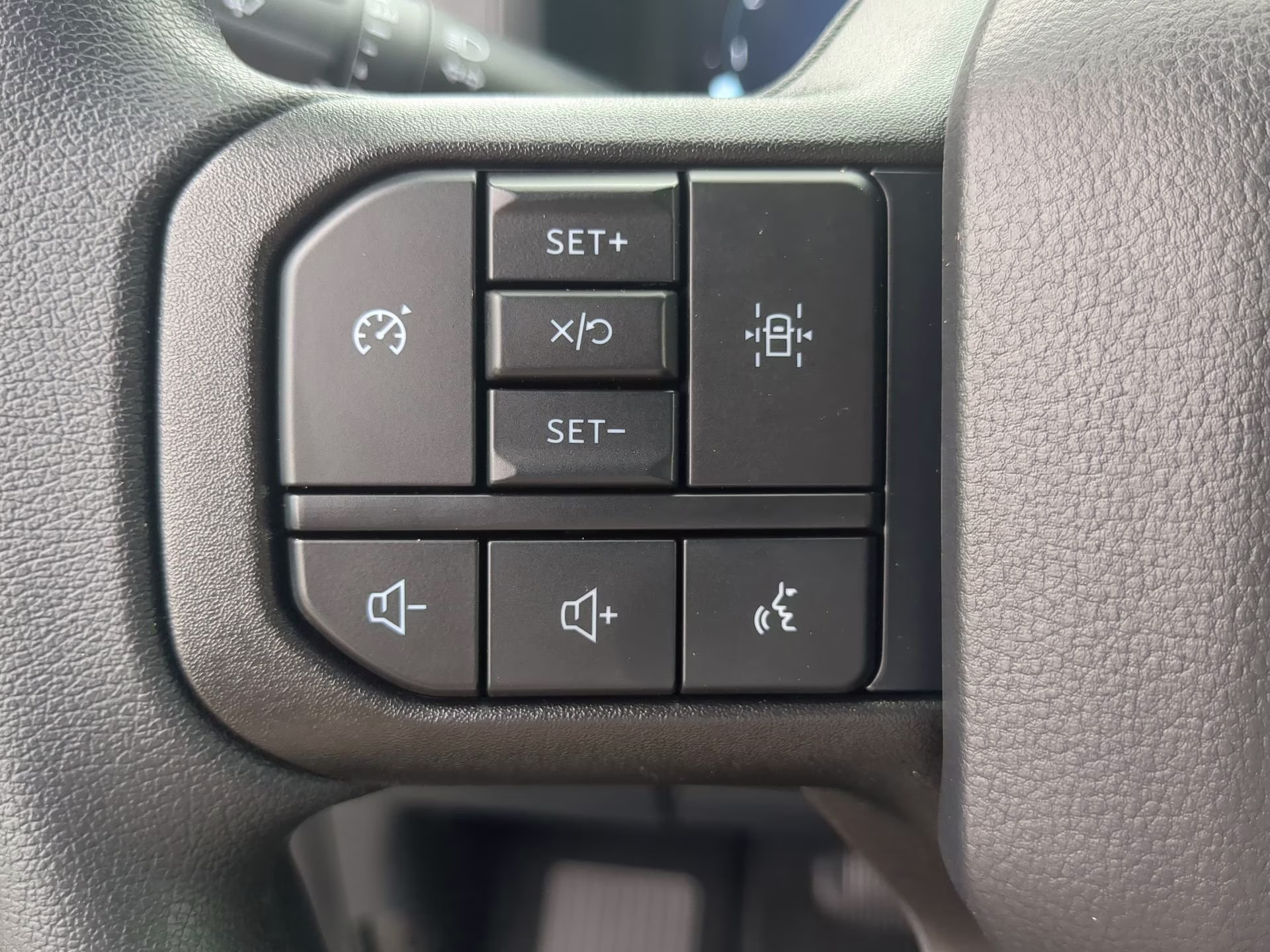 2026 Avalanche Ford F-150 STX Crew Cab Pickup 4X4 Truck