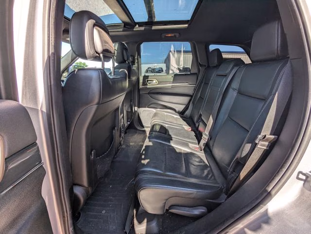 2014 Billet Silver Metallic Clearcoat Jeep Grand Cherokee Overland 4X4 SUV
