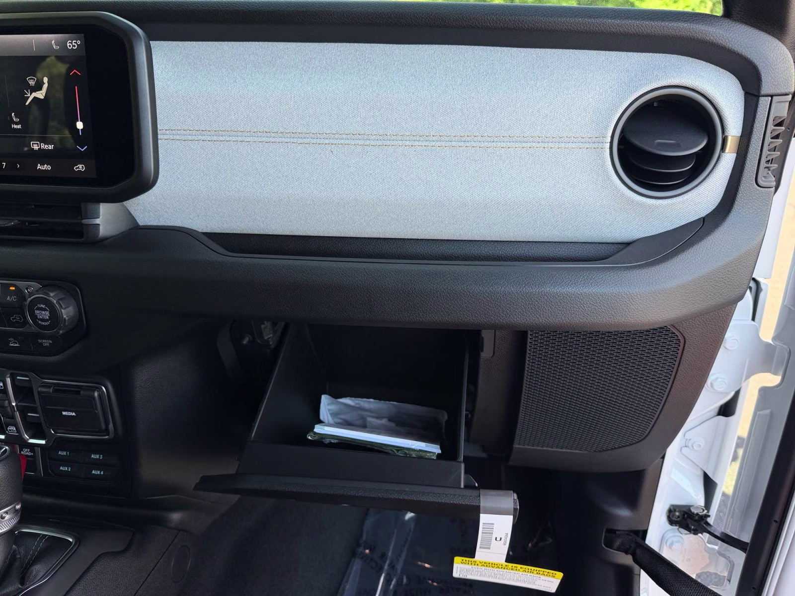2026 Bright White Clearcoat Jeep Wrangler Willys 4X4 SUV