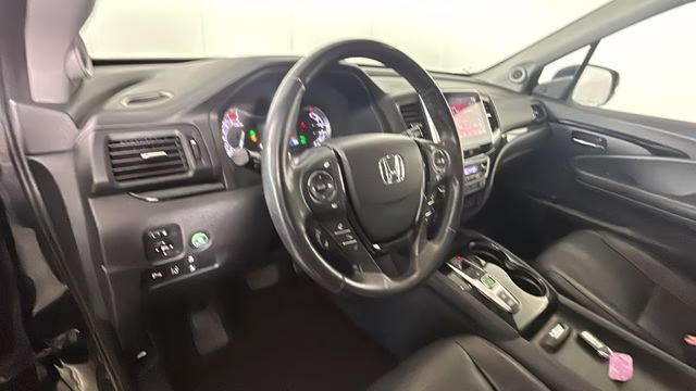 2017 Crystal Black Pearl Honda Pilot Elite AWD SUV