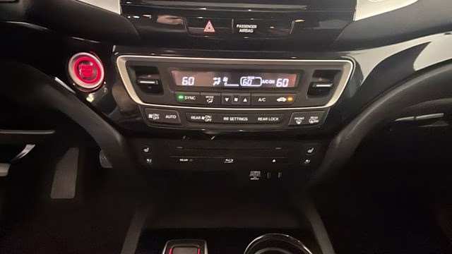 2017 Crystal Black Pearl Honda Pilot Elite AWD SUV