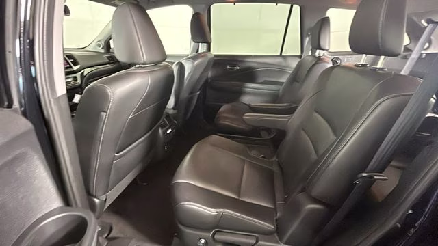 2017 Crystal Black Pearl Honda Pilot Elite AWD SUV