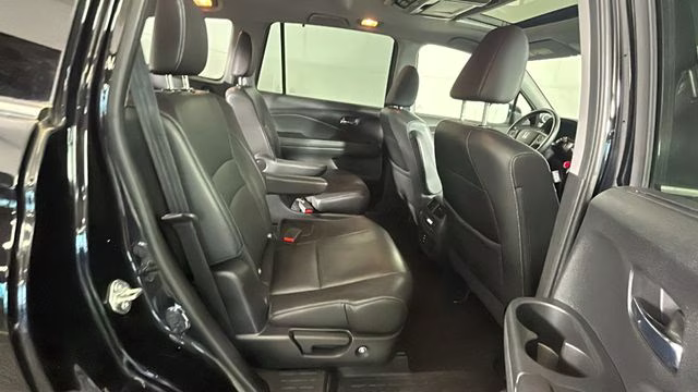 2017 Crystal Black Pearl Honda Pilot Elite AWD SUV