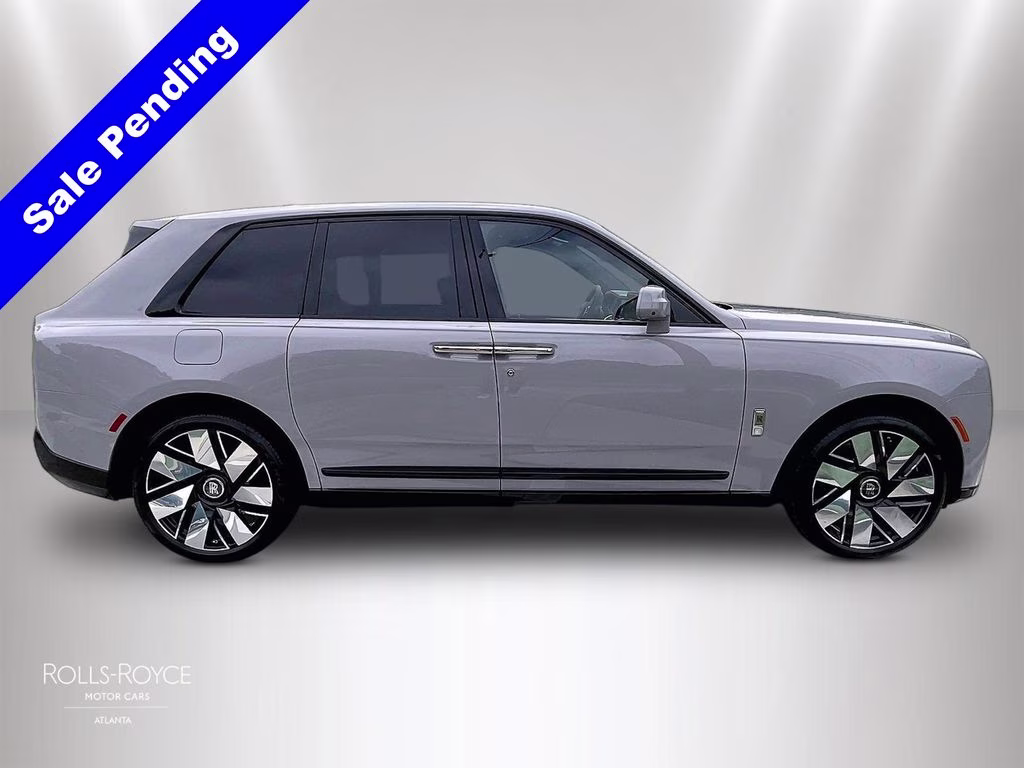2027 Tempest Grey Rolls-Royce Cullinan AWD SUV
