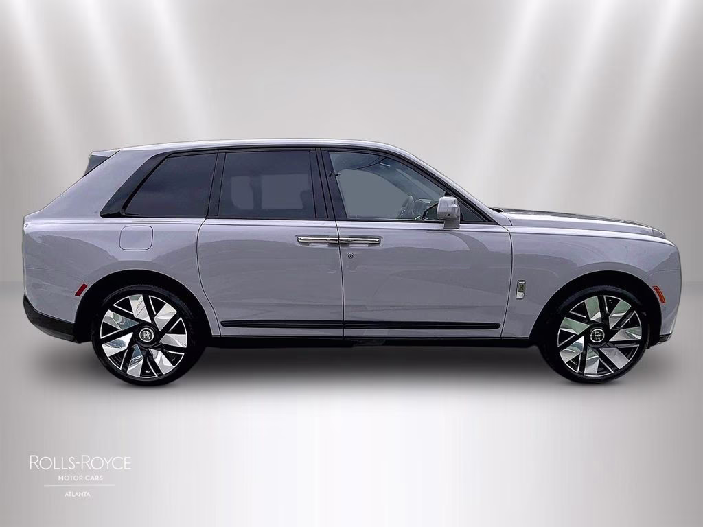 2027 Tempest Grey Rolls-Royce Cullinan AWD SUV