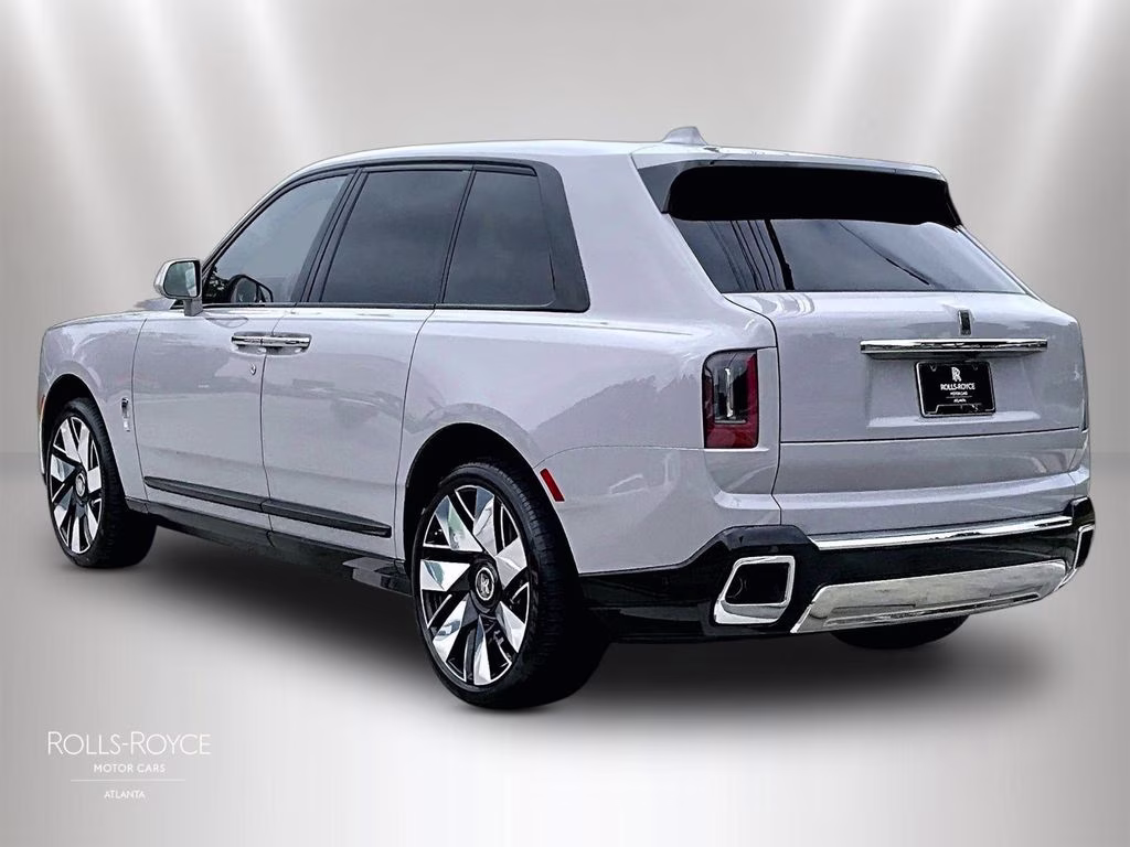 2027 Tempest Grey Rolls-Royce Cullinan AWD SUV
