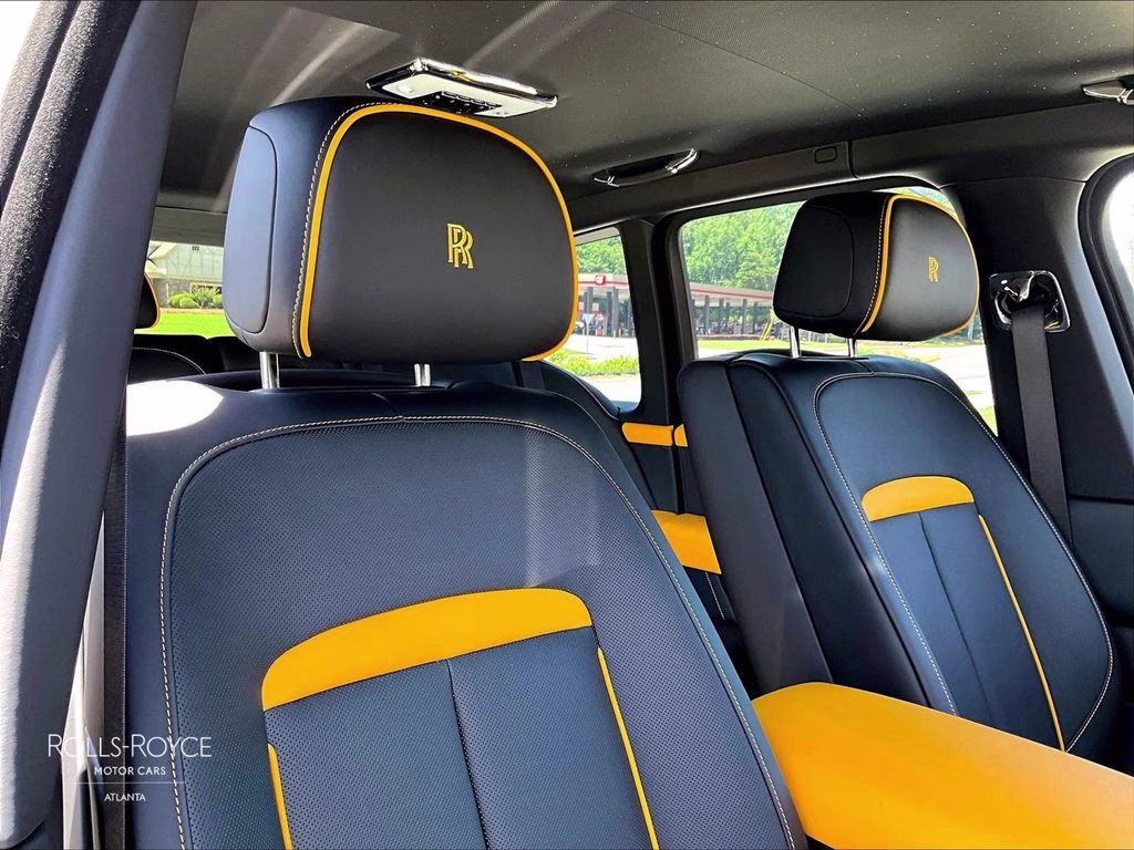 2027 Tempest Grey Rolls-Royce Black Badge Cullinan AWD SUV