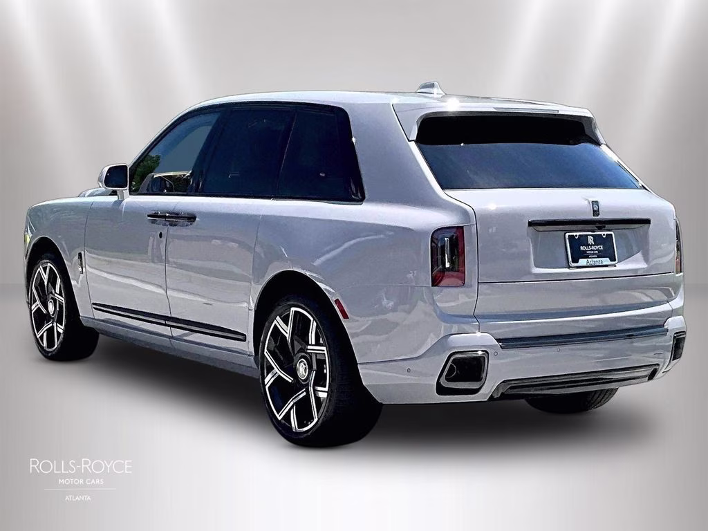 2027 Tempest Grey Rolls-Royce Black Badge Cullinan AWD SUV