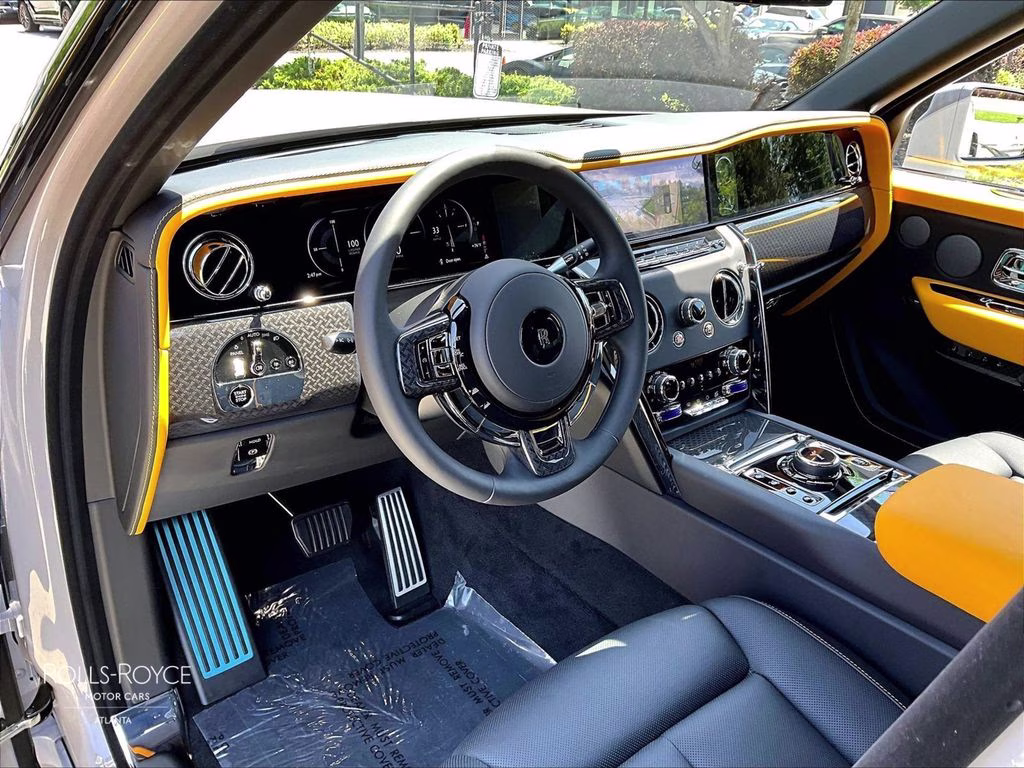 2027 Tempest Grey Rolls-Royce Black Badge Cullinan AWD SUV