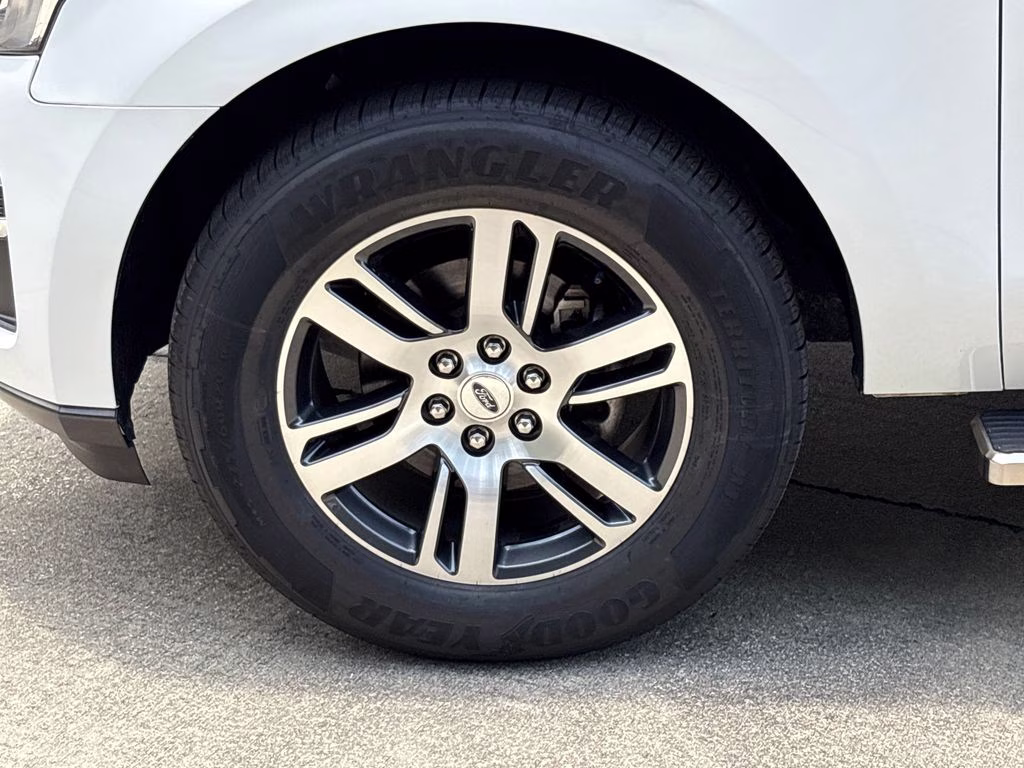 2024 Oxford White Ford Expedition Limited RWD SUV