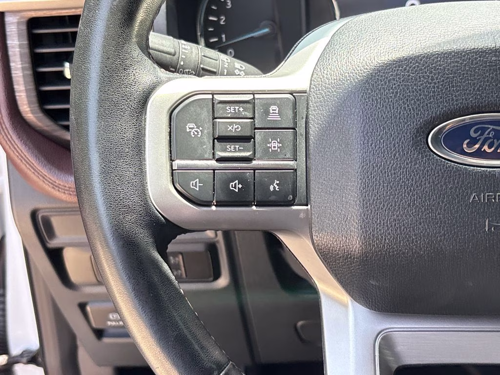 2024 Oxford White Ford Expedition Limited RWD SUV