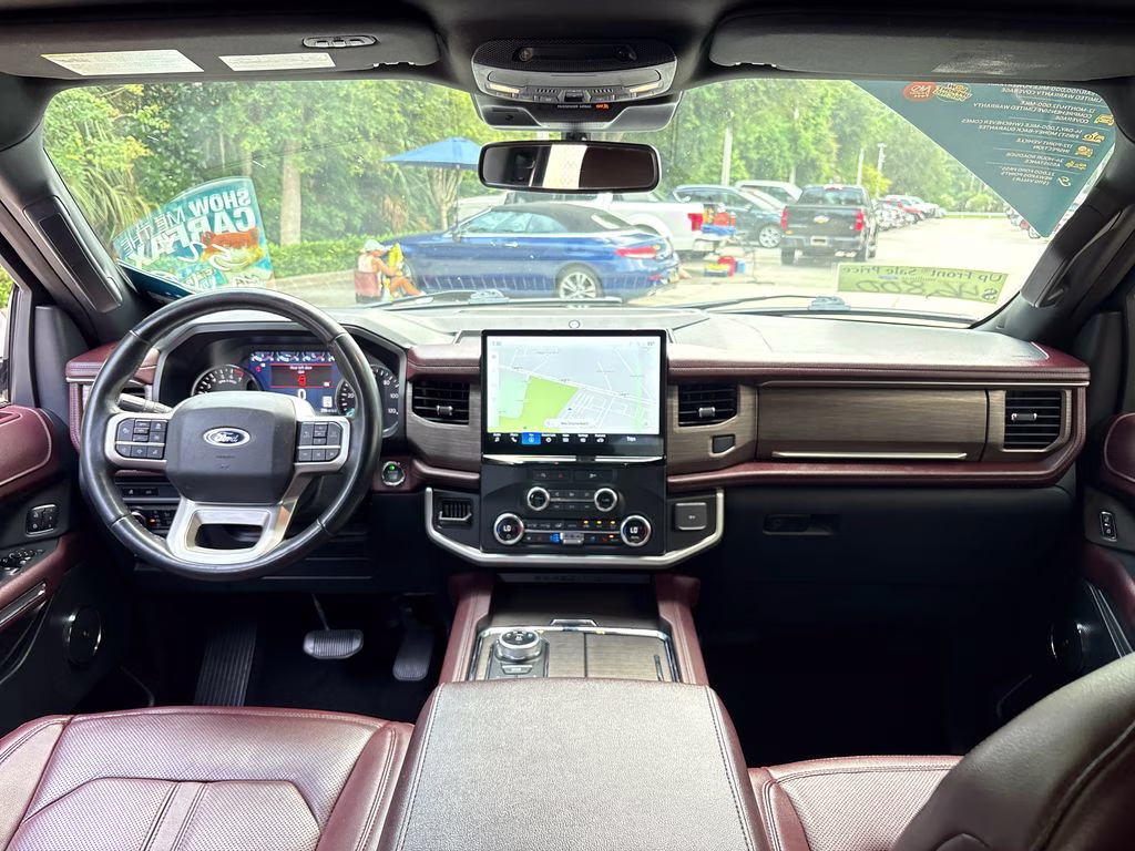 2024 Oxford White Ford Expedition Limited RWD SUV