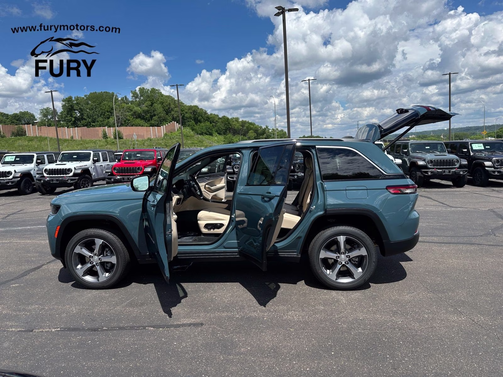 2026 Steel Blue Jeep Grand Cherokee Limited 4X4 SUV