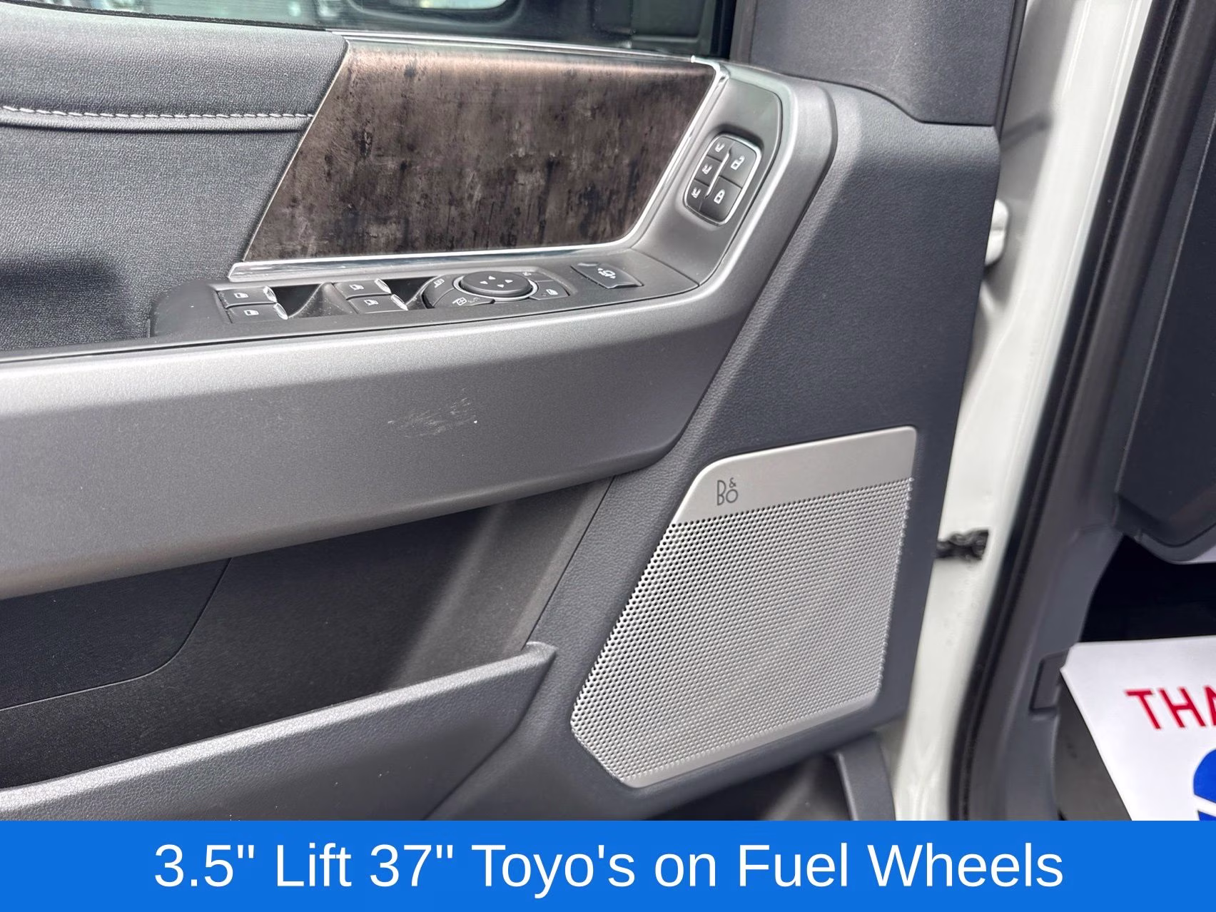 2025 Avalanche Ford Super Duty F-350 SRW Lariat 4X4 Truck
