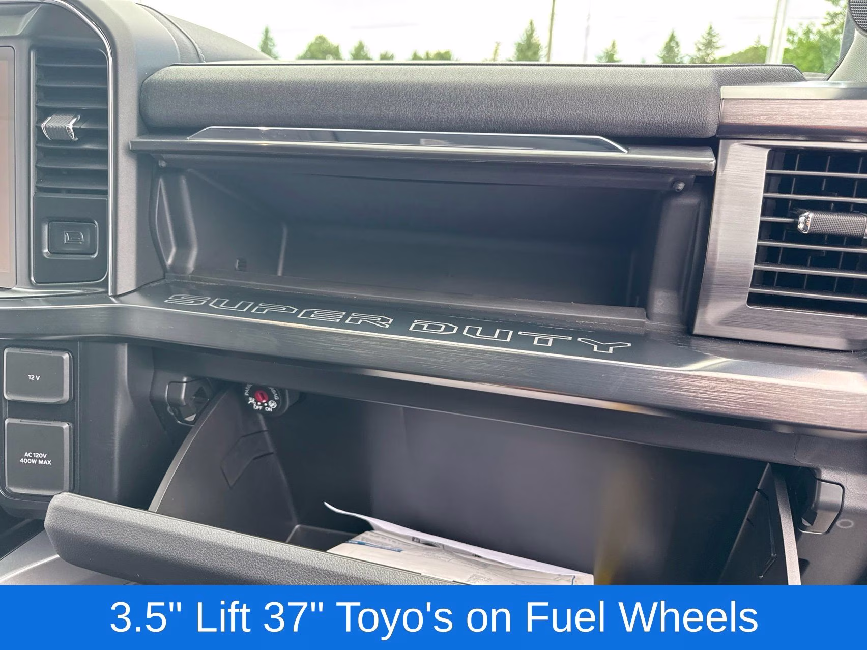 2025 Avalanche Ford Super Duty F-350 SRW Lariat 4X4 Truck