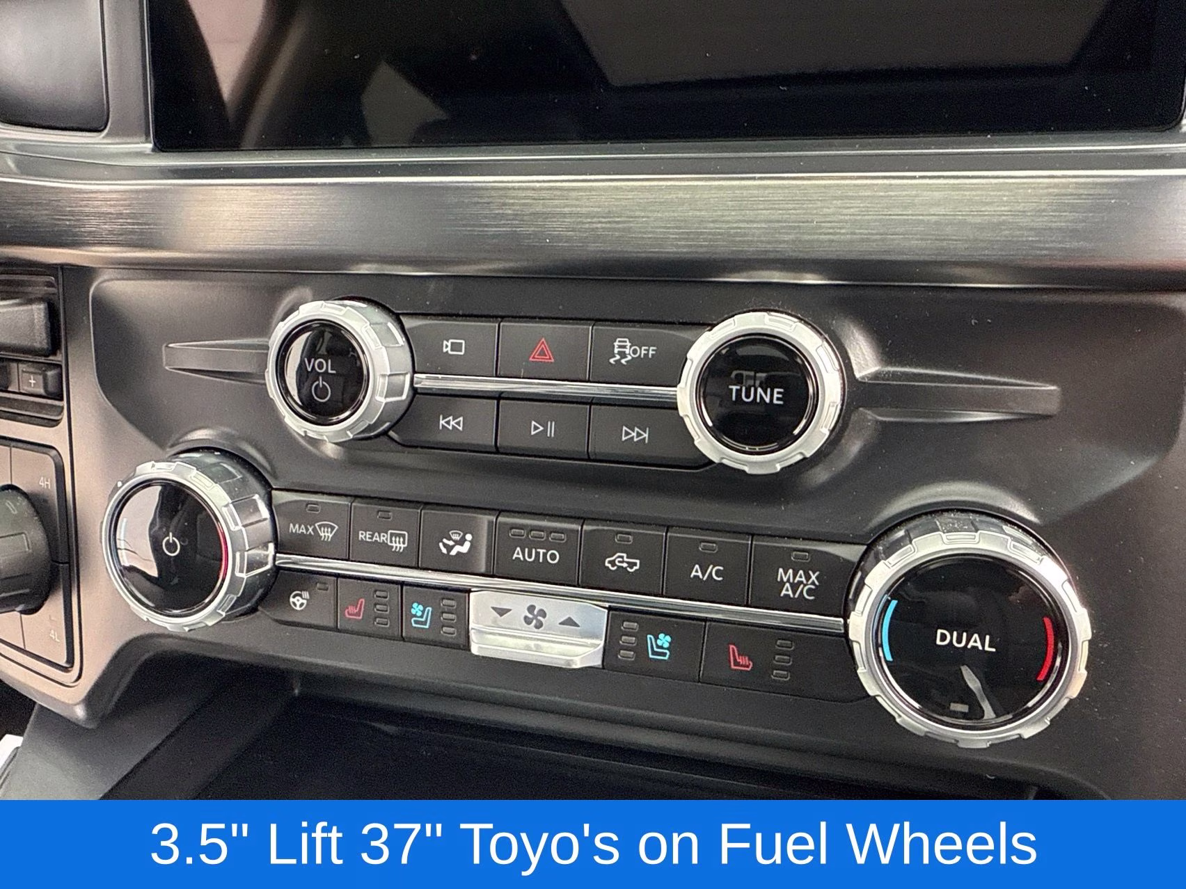 2025 Avalanche Ford Super Duty F-350 SRW Lariat 4X4 Truck