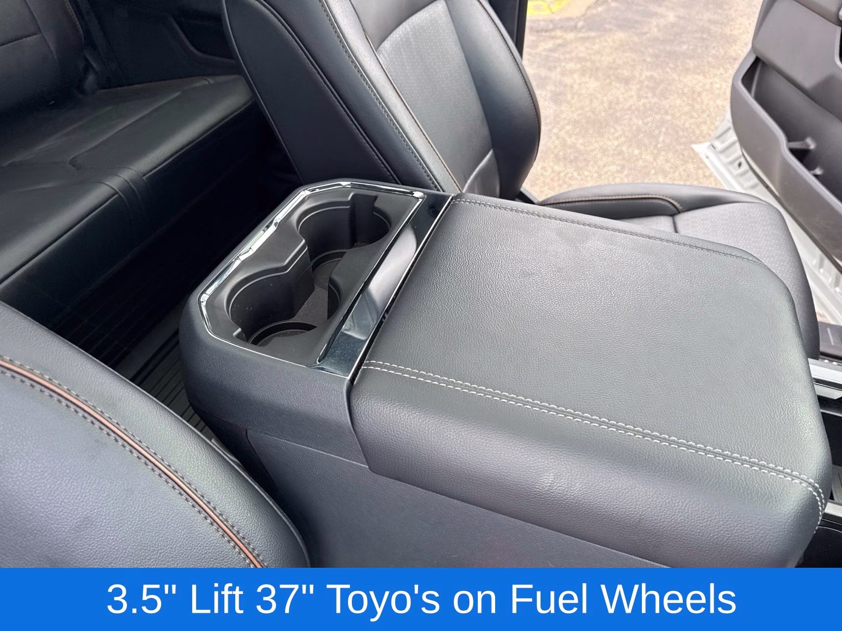 2025 Avalanche Ford Super Duty F-350 SRW Lariat 4X4 Truck