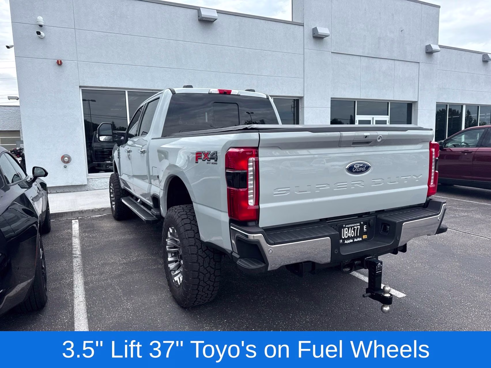 2025 Avalanche Ford Super Duty F-350 SRW Lariat 4X4 Truck