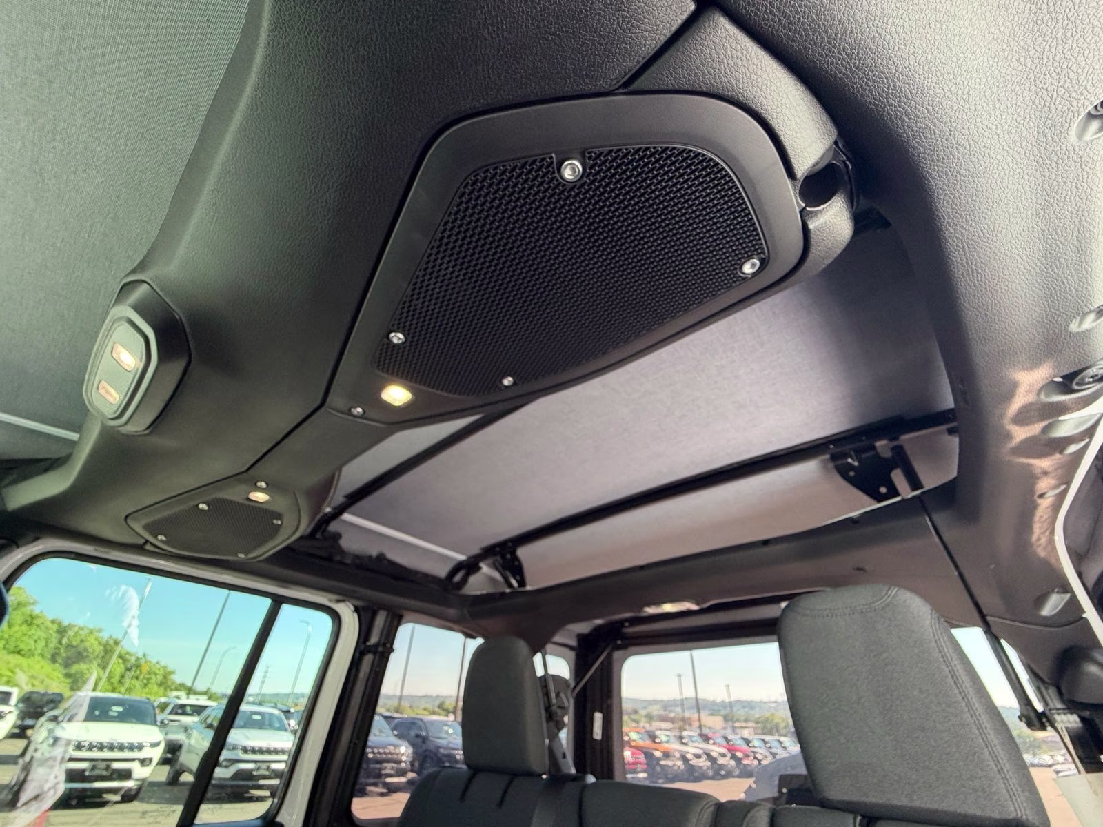 2026 Bright White Clearcoat Jeep Wrangler Willys 4X4 SUV
