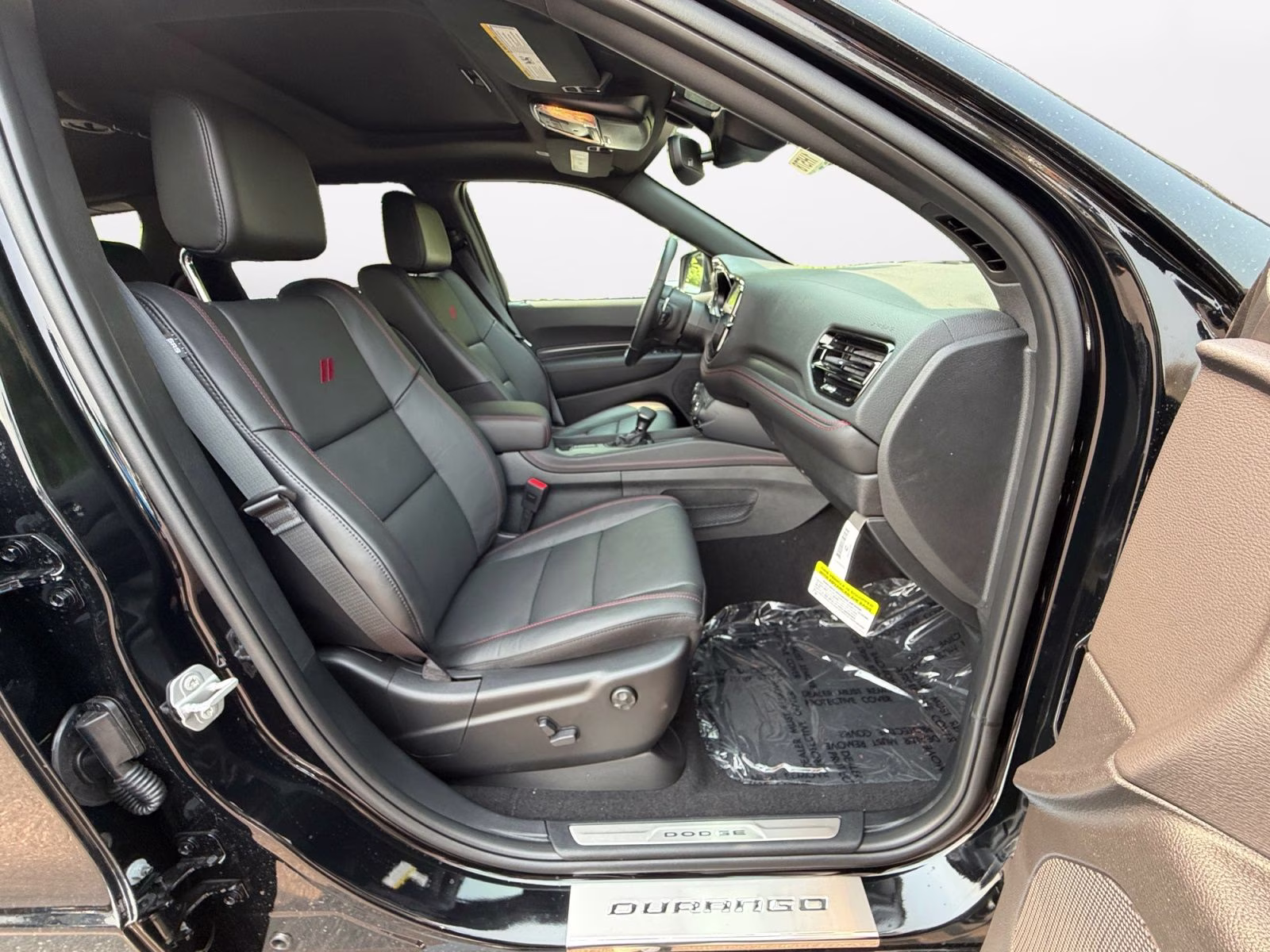 2026 DB Black Crystal Clearcoat Dodge Durango GT Plus HEMI V8 AWD SUV