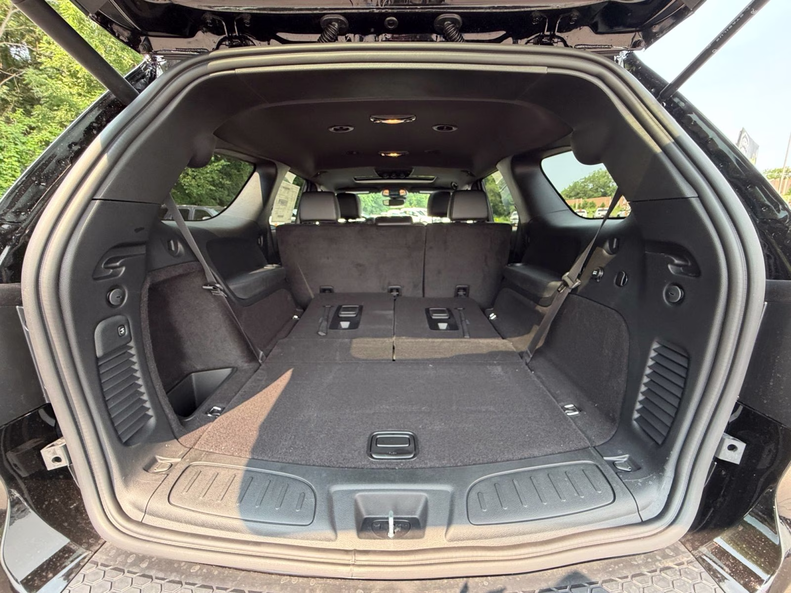 2026 DB Black Crystal Clearcoat Dodge Durango GT Plus HEMI V8 AWD SUV