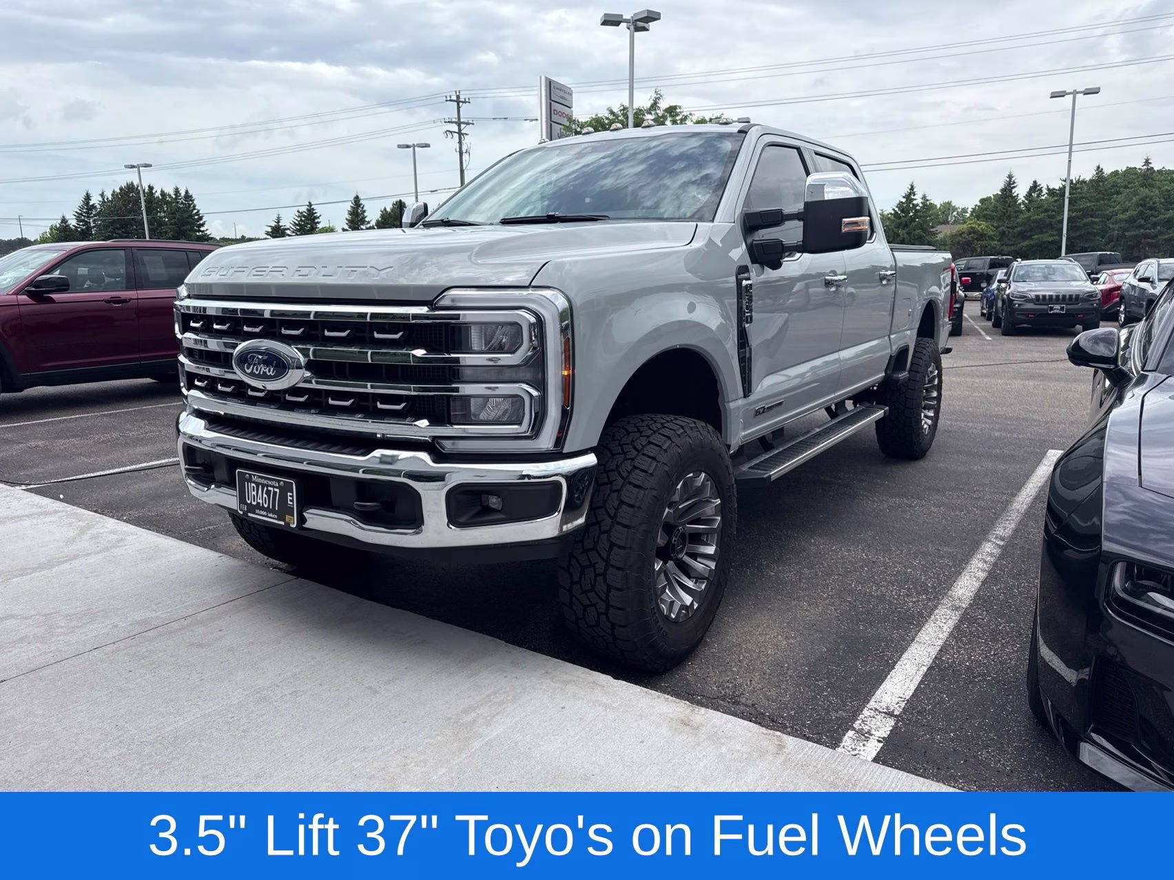 2025 Avalanche Ford Super Duty F-350 SRW Lariat 4X4 Truck