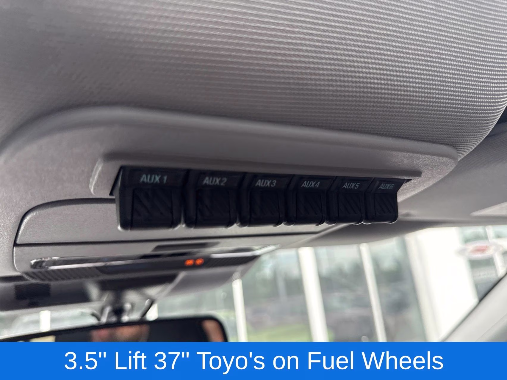 2025 Avalanche Ford Super Duty F-350 SRW Lariat 4X4 Truck
