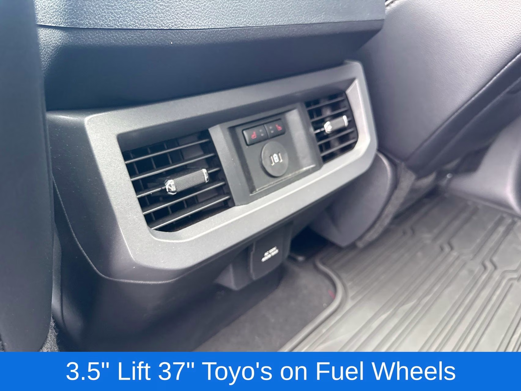 2025 Avalanche Ford Super Duty F-350 SRW Lariat 4X4 Truck