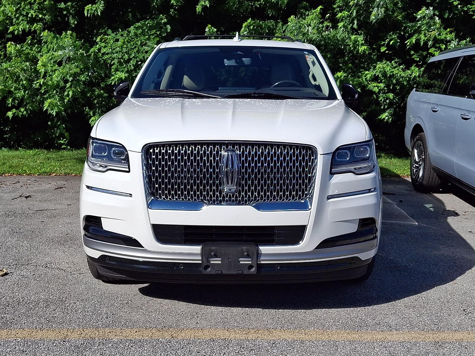 2023 White Metallic Lincoln Navigator Reserve 4X4
