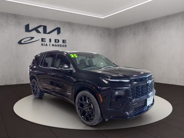 2025 Mosaic Black Metallic Chevrolet Traverse RS AWD SUV