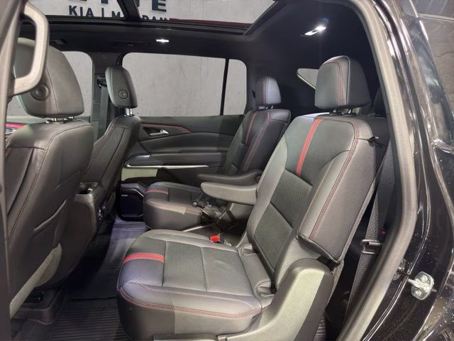 2025 Mosaic Black Metallic Chevrolet Traverse RS AWD SUV