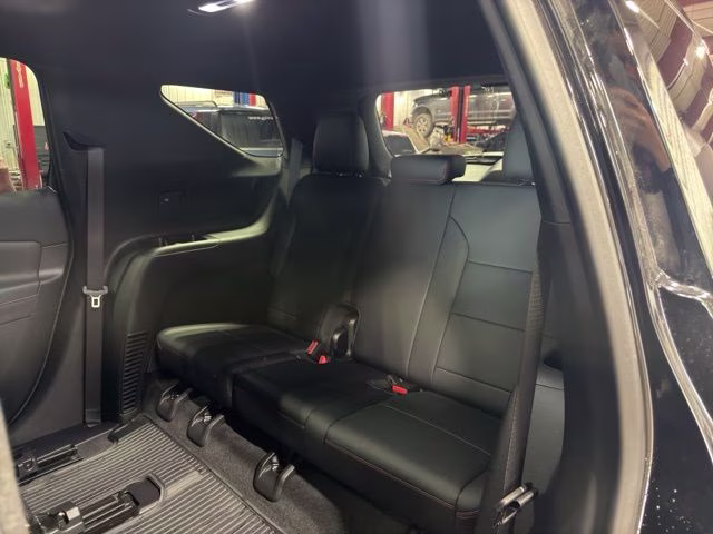 2025 Mosaic Black Metallic Chevrolet Traverse RS AWD SUV