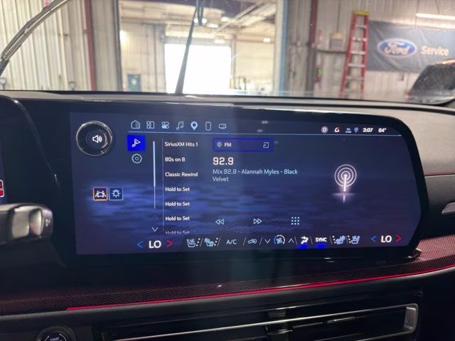 2025 Mosaic Black Metallic Chevrolet Traverse RS AWD SUV
