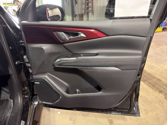 2025 Mosaic Black Metallic Chevrolet Traverse RS AWD SUV