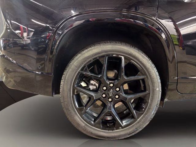 2025 Mosaic Black Metallic Chevrolet Traverse RS AWD SUV