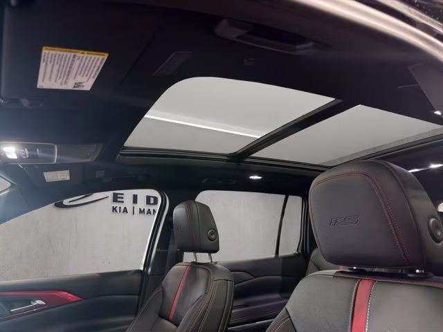 2025 Mosaic Black Metallic Chevrolet Traverse RS AWD SUV
