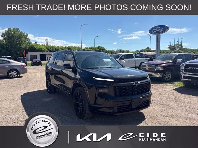 2025 Mosaic Black Metallic Chevrolet Traverse RS AWD SUV