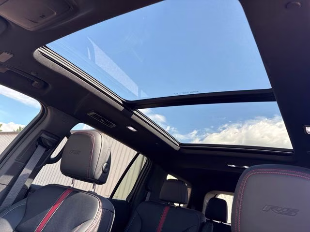 2025 Mosaic Black Metallic Chevrolet Traverse RS AWD SUV