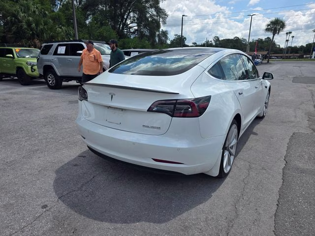 2018 White Tesla Model 3 Performance AWD Sedan