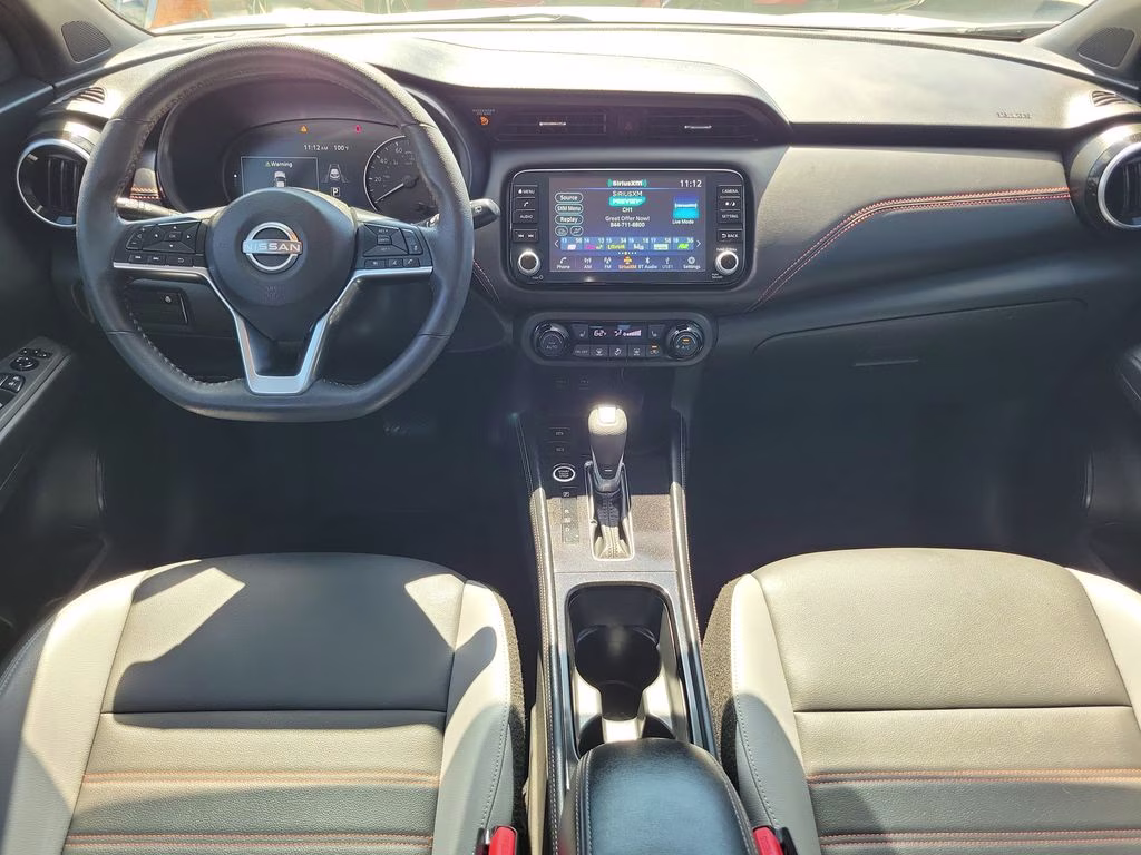 2024 Aspen White Tricoat Nissan Kicks SR FWD SUV