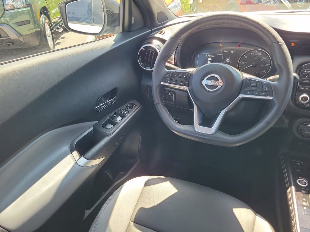 2024 Aspen White Tricoat Nissan Kicks SR FWD SUV