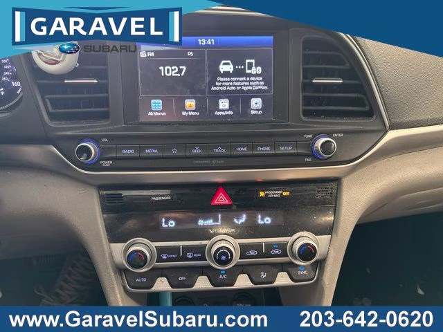 2020 Machine Gray Hyundai Elantra SEL FWD Sedan