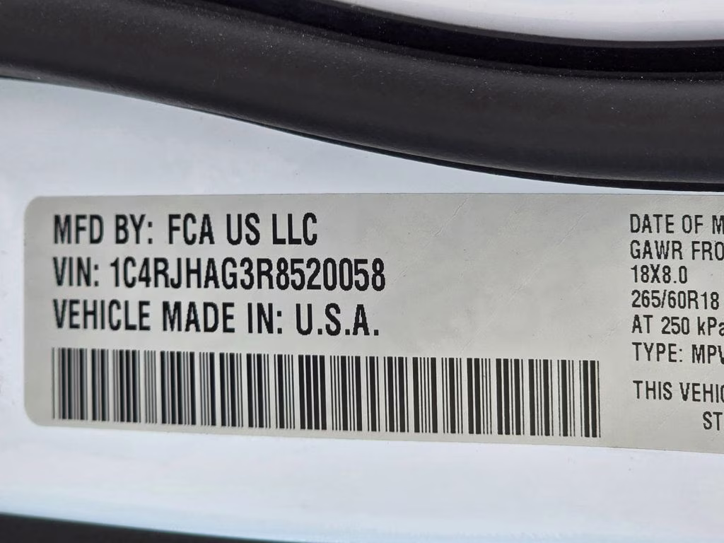 2024 Bright White Clearcoat Jeep Grand Cherokee Altitude 4X4 SUV