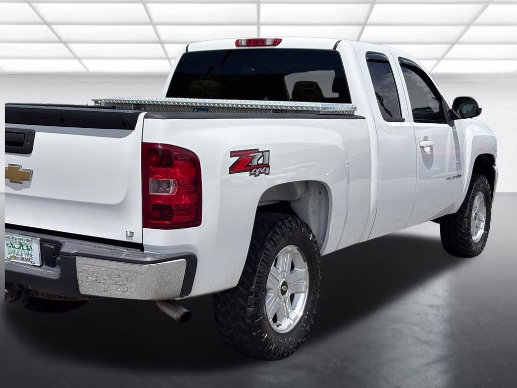 2013 Summit White Chevrolet Silverado 1500 LT 4X4 Truck