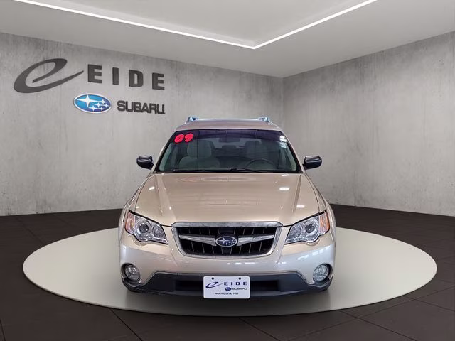2009 Harvest Gold Metallic Subaru Outback 2.5i AWD Crossover