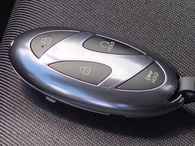2026 Phantom Black Hyundai Tucson SE FWD SUV