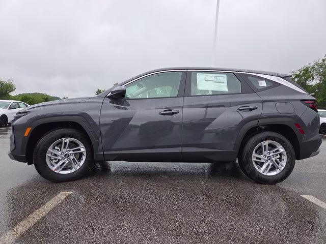 2026 Ecotronic Gray Hyundai Tucson SE FWD SUV