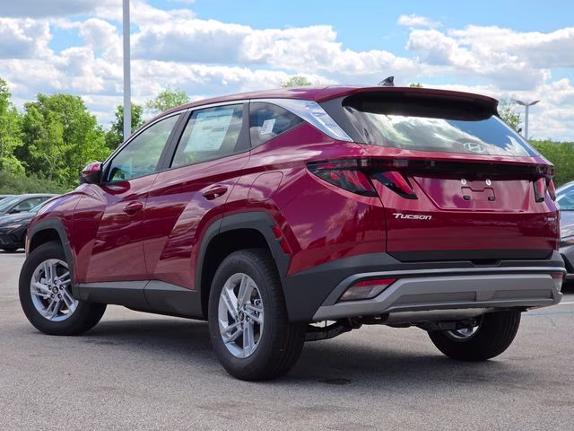2026 Ultimate Red Hyundai Tucson SE AWD SUV