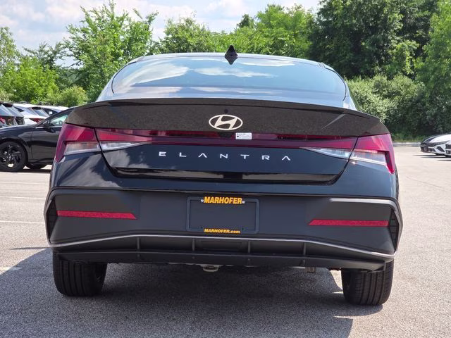 2026 Abyss Black Hyundai Elantra SEL Sport FWD Sedan