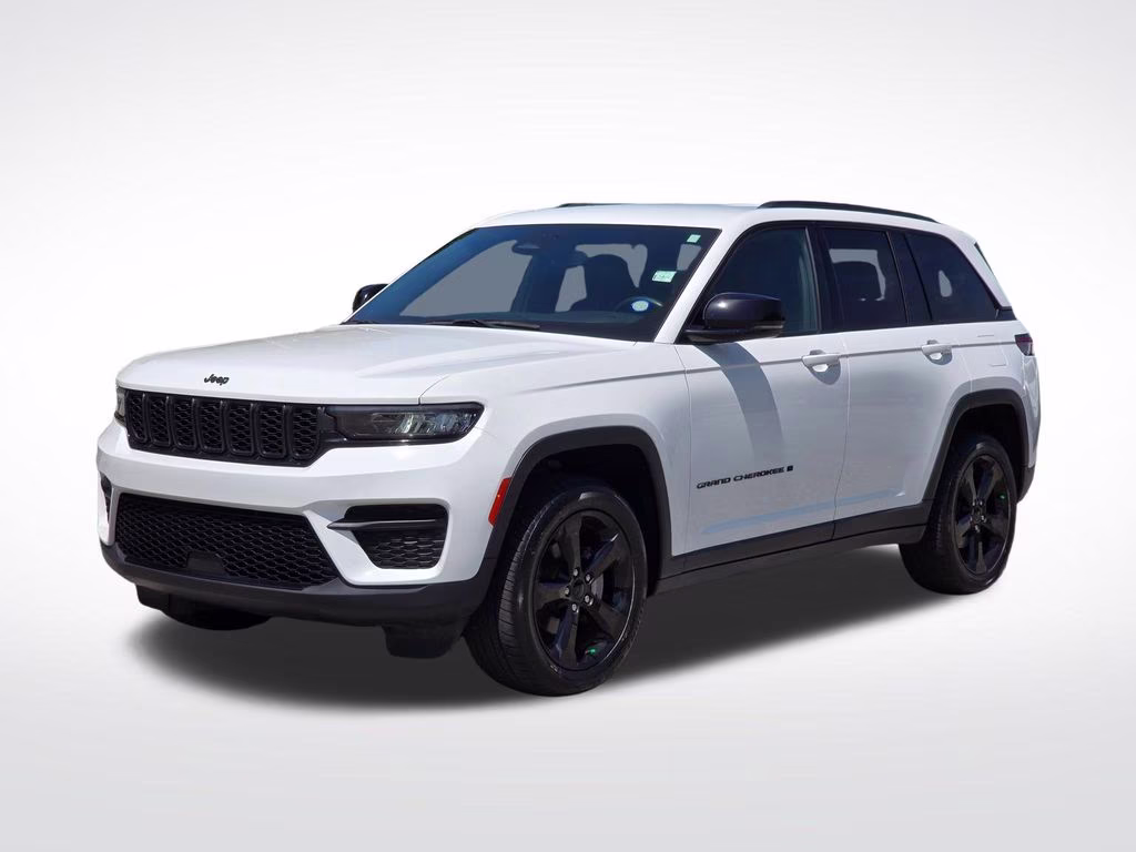 2023 Bright White Clearcoat Jeep Grand Cherokee Altitude X 4X4 SUV